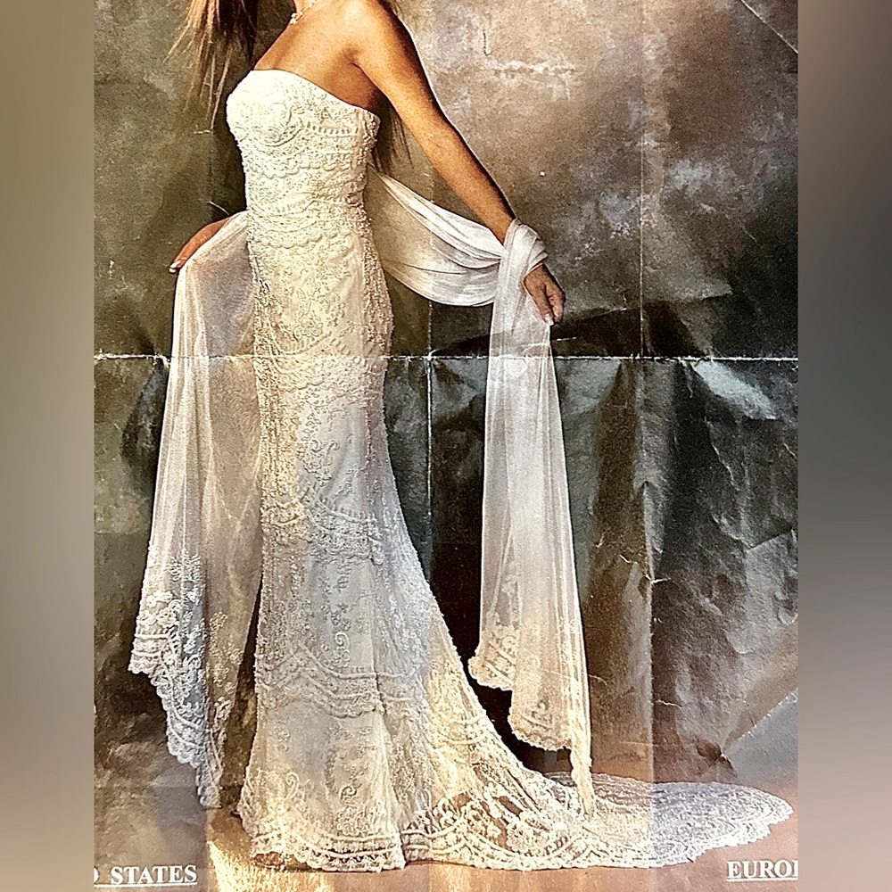 Now and Forever Wedding Dress with shawl (worn once 😉) size 6